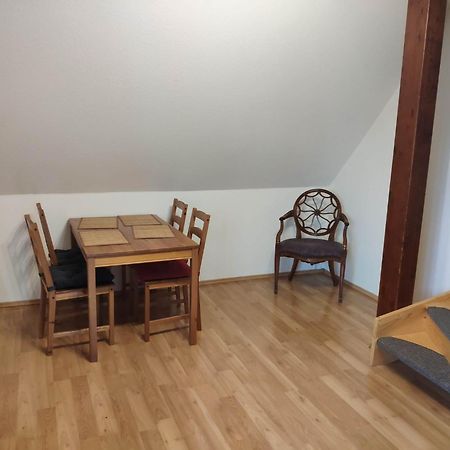 Ferienwohnung Mit 123Qm Fuer 8 Personen Mit Sehr Grossem Garten, Einfache Innen-Ausstattung 라이프치히 외부 사진