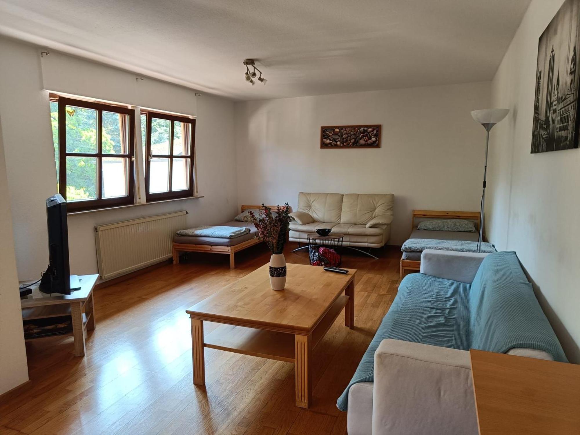 Ferienwohnung Mit 123Qm Fuer 8 Personen Mit Sehr Grossem Garten, Einfache Innen-Ausstattung 라이프치히 외부 사진